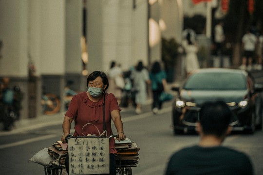 海岛求生游戏，全面揭秘山洞位置与探索攻略